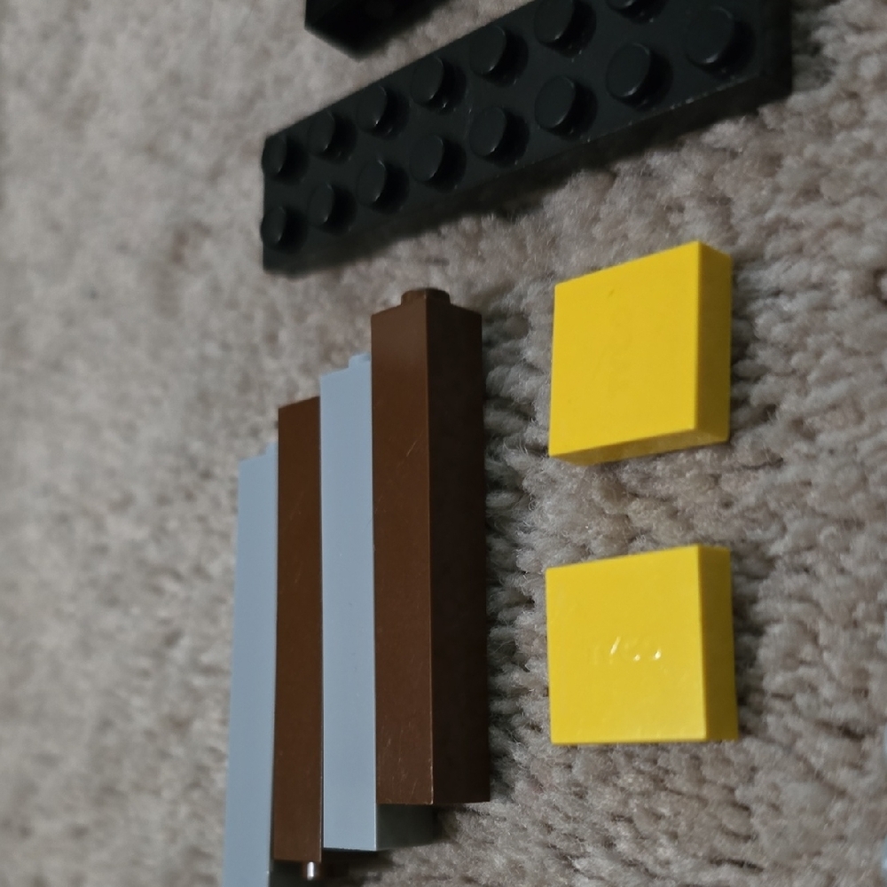 LEGO Building Blocks Set - Unique Pieces and Parts - Picture 3 of 9
